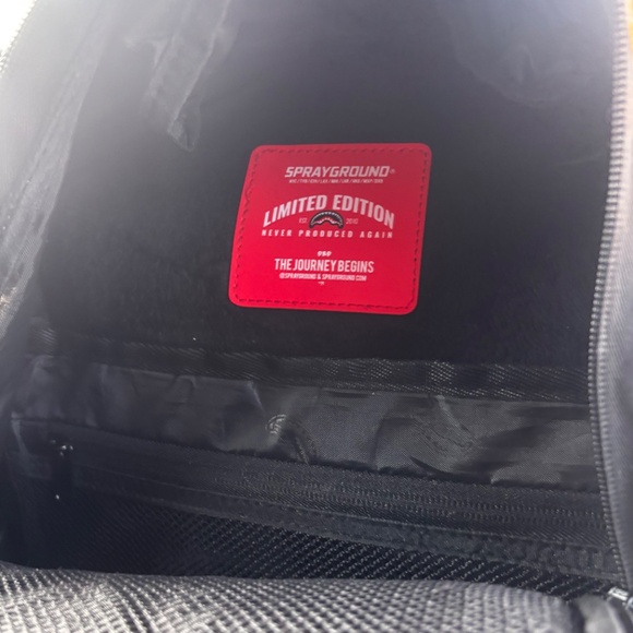 Limited edition sprayground backpack - Picture 3 of 3